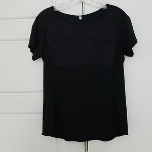 Lululemon Black Cut Out Top sz 6